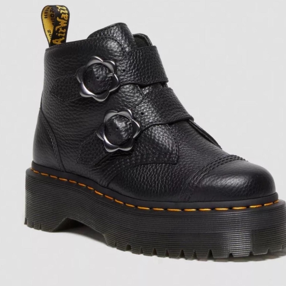 Dr. Martens DEVON FLOWER BUCKLE LEATHER PLATFORM BOOTS.  Size 8.  New in box.